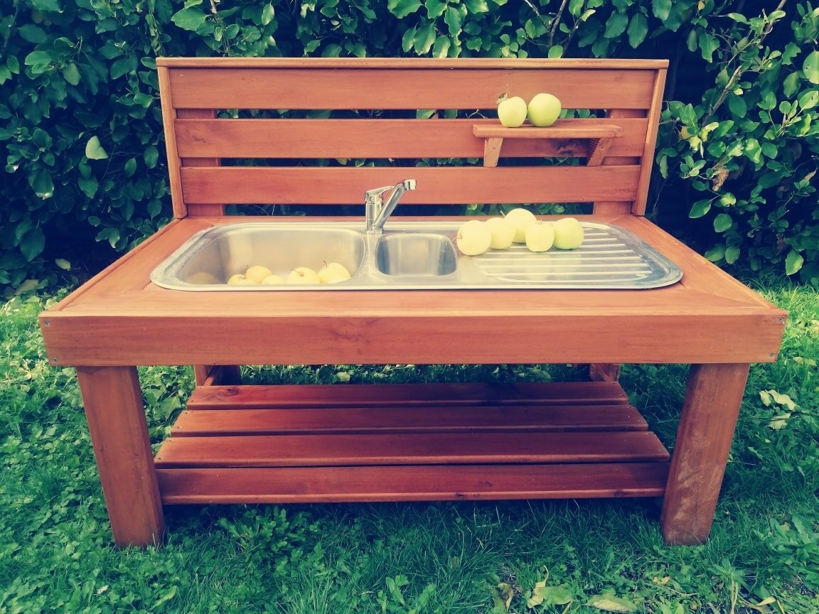 The Apple Kitchen